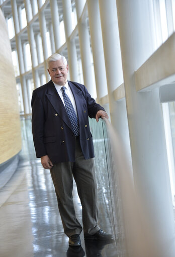 Zdjęcie 11: Bruno GOLLNISCH in European Parliament  in Strasbourg