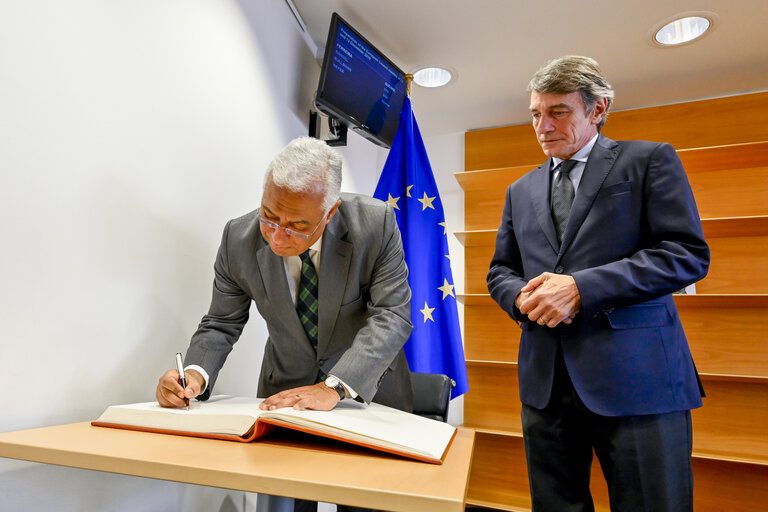 Φωτογραφία 8: David SASSOLI, EP President meets with Antonio COSTA, Portuguese Prime Minister