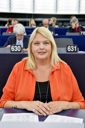 Foto 2: Anna HEDH in the European Parliament in Strasbourg