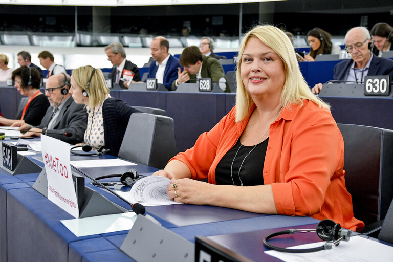 Foto 1: Anna HEDH in the European Parliament in Strasbourg