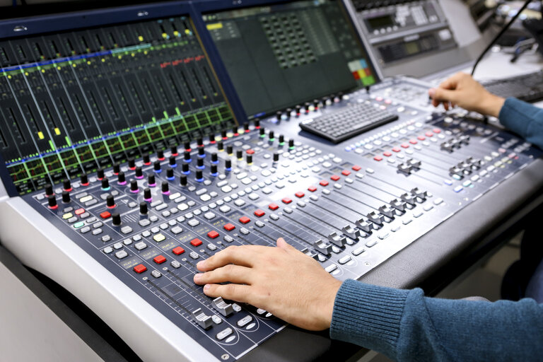 Suriet 20: VoxBox recording in Brussels