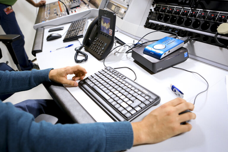 Suriet 4: VoxBox recording in Brussels