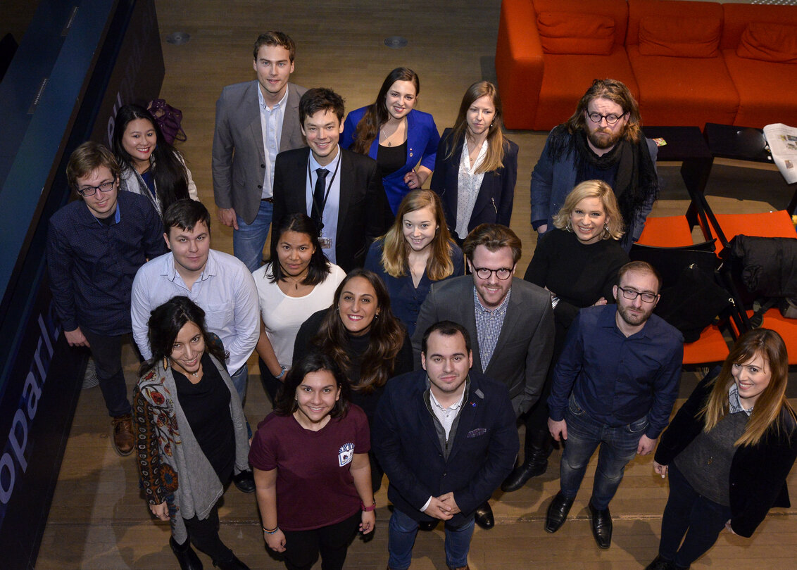 Annual visit of the Charlemagne Youth Prize winners - Family picture