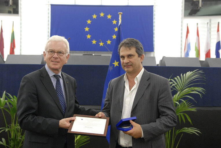 Medal presentation ceremony to former MEPs