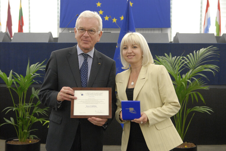 Medal presentation ceremony to former MEPs