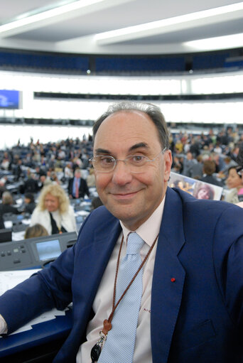 Fotó 2: Alejo VIDAL QUADRAS in plenary session in Strasbourg.