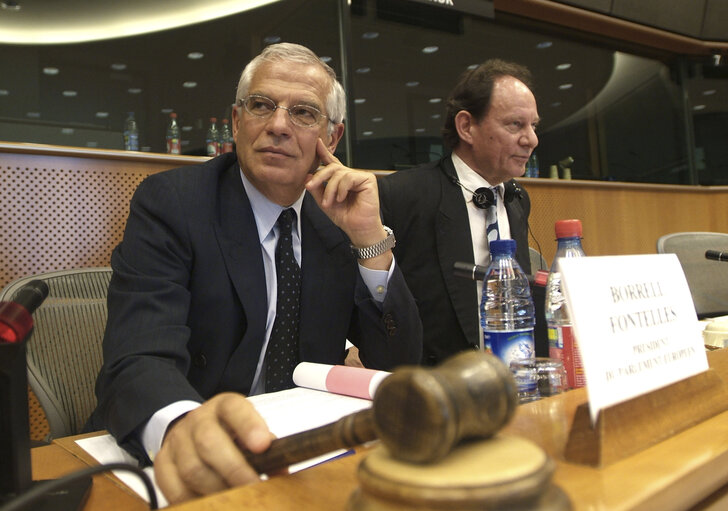 Fotografi 6: EP President in a meeting at the EP in Brussels.