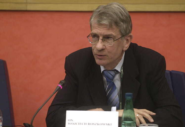 Wojciech ROSZKOWSKI in a meeting at the EP in Strasbourg.