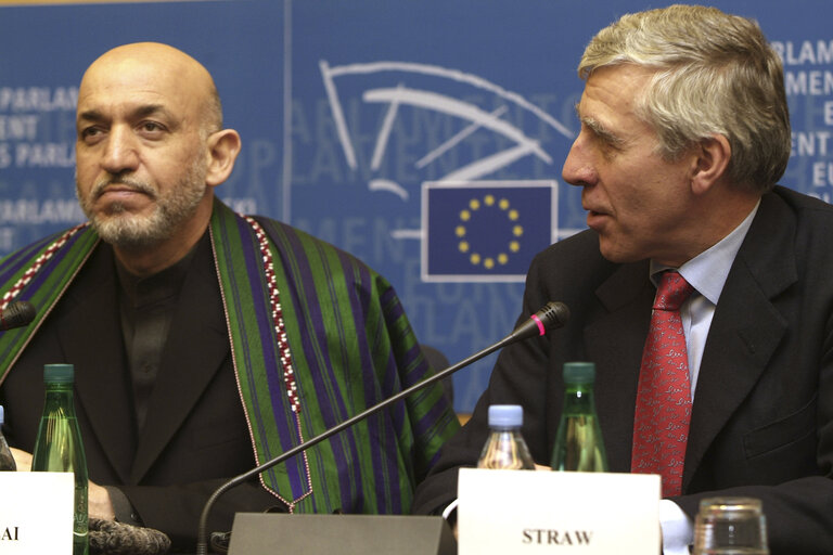 Fotografia 9: Press conference by the President of Afghanistan following the signature of a joint EU-Afghan declaration.