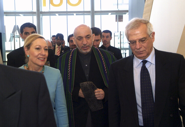 Photo 22 : Visit of the President of Afghanistan to the EP for the signature of a joint EU-Afghan declaration.