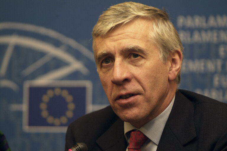 Photo 7 : UK Foreign Affairs Minister in plenary session at the EP in Strasbourg.