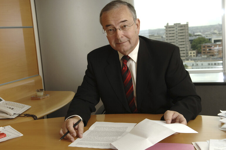 Portrait of MEP Herbert BOSCH in Brussels