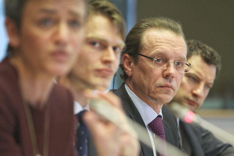 Photo 22 : Presentation of the Council Recommendations