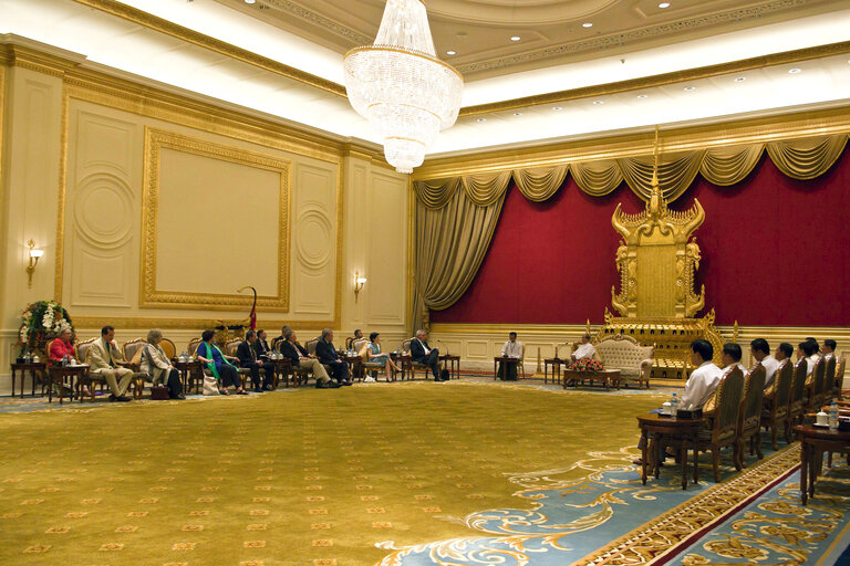 Снимка 14: Nay Pyi Taw- Myanmar, 28 February 2012.  REUNION OF THE MEMBERS FROM THE EUROPEAN PARLIAMENT WITH THE PRESIDENT OF MYANMAR, U THEIN SEIN.