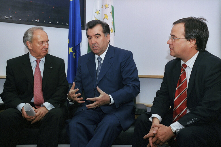 Fotografija 8: President of the Republic of Tajikistan visits the European Parliament