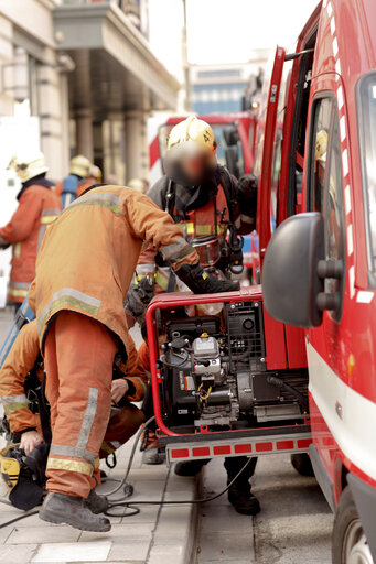 Fotografija 3: Intervention of firefighters near the EP in Brussels.