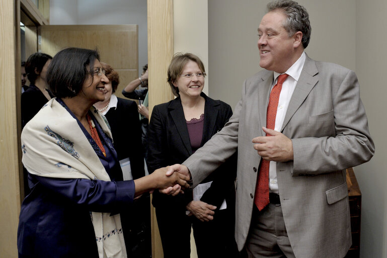 Foto 4: Meeting with the UN High Commissioner for Human Rights.