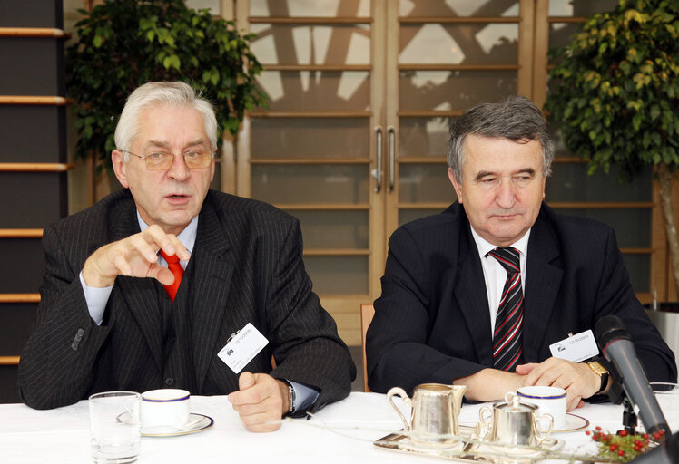 Fotó 6: EP President meets with a delegation  of the Polish Senate.