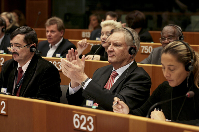 Fotografi 1: Hans-Peter MAYER at the EP in Brussels.