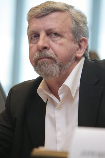 Photo 2: Aliaksandr MILINKEVICH at the EP in Brussels.