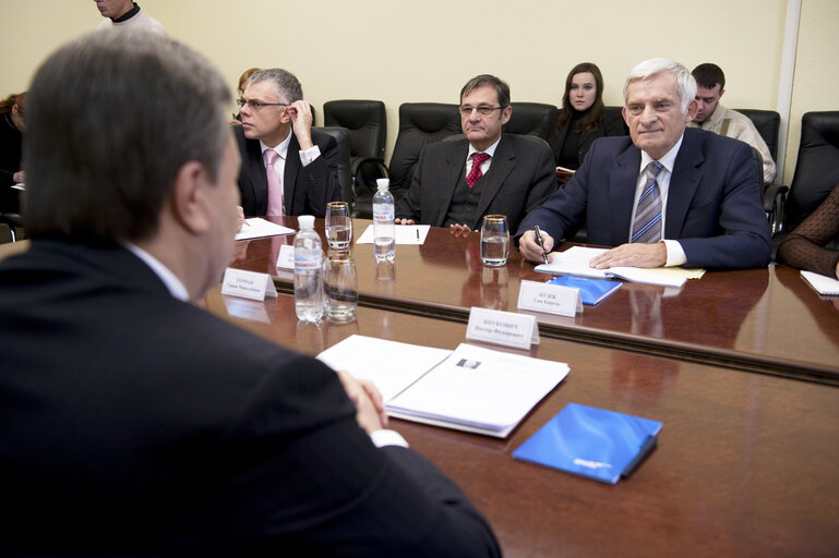 Fotografija 22: Official visit of the EP President to Kiev, Ukraine. Meeting with the opposition leader.