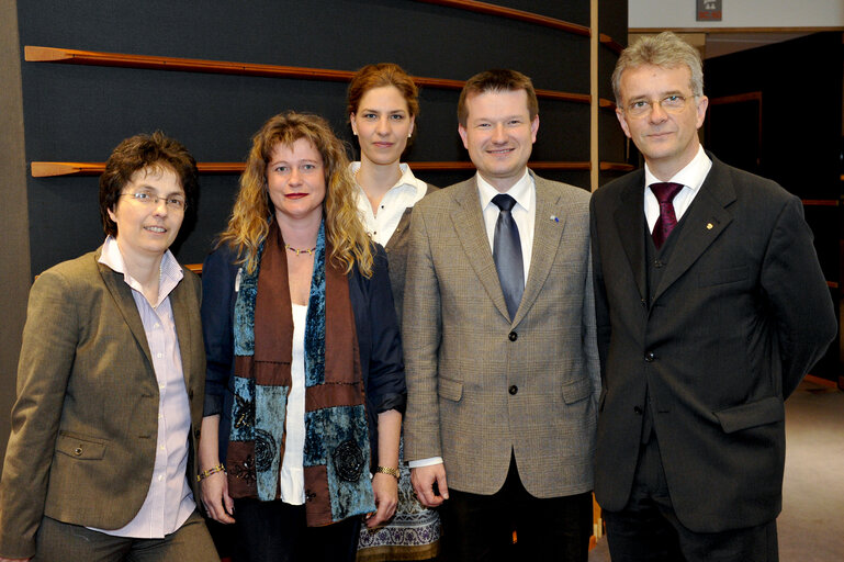 Fotografi 2: MEP meets with Pro-Life group