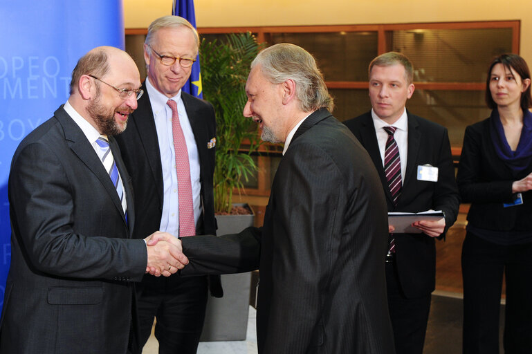 Valokuva 24: EP President meets Croatian observers.