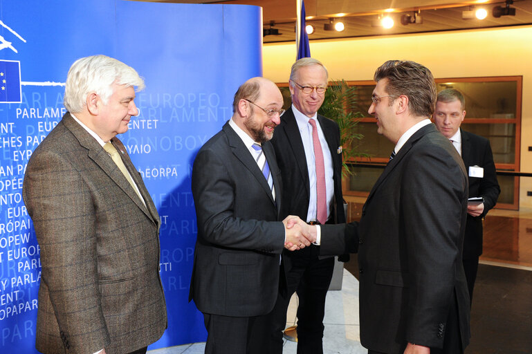 Nuotrauka 19: EP President meets Croatian observers.