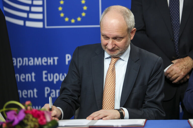 Lex Signing ceremony.Signature of the EES (Entry/ Exit System) by Antonio TAJANI, EP Presidentwith Matti MAASIKAS, Estonian Presidency and Agustín DÍAZ DE MERA GARCÍA CONSUEGRA