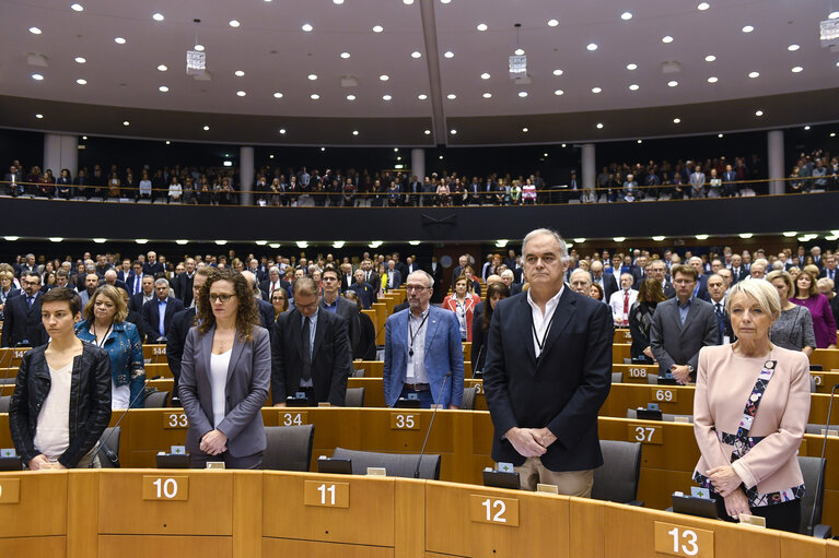 Fotogrāfija 1: Minute of silence for the victims of the recent attacks in Egypt in the European Parliament in Brussels