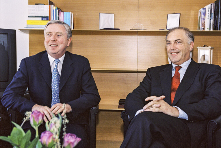 Foto 6: EP President meets with Luxembourg Minister for Humanitarian Aid and members of the International Committee of the Red Cross