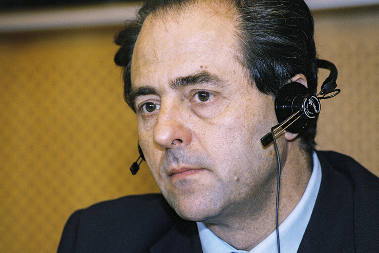 Foto 2: Portrait of Mep Antonio DI PIETRO in a meeting at the European Parliament in Brussels