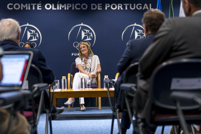 Foto 8: Official visit by Roberta METSOLA, EP President to Lisbon, Portugal. Meeting with the Olympic Committee of Portugal & Female Athletes