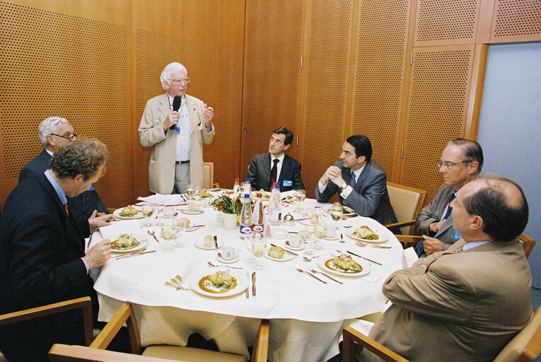 Fotografi 7: MEPs meet with the Belgian Enterprises Federation ( VBO / FEB )