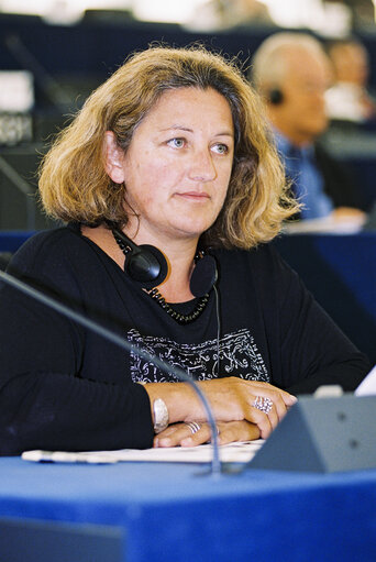 Foto 41: Plenary session in Strasbourg - Statement by Italian Prime Minister to present the programme of the Italian Presidency of the Council