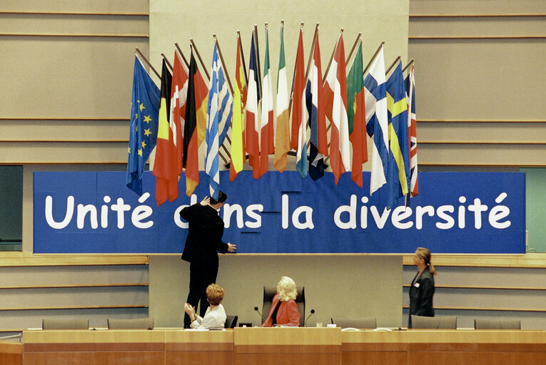 Photo 2: Proclamation of the slogan Unity diversity slogan in Brussels