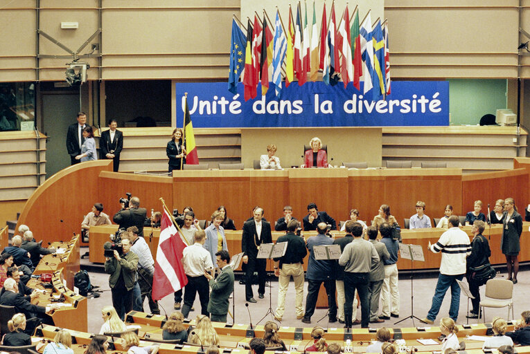 Photo 3: Proclamation of the slogan Unity diversity slogan in Brussels