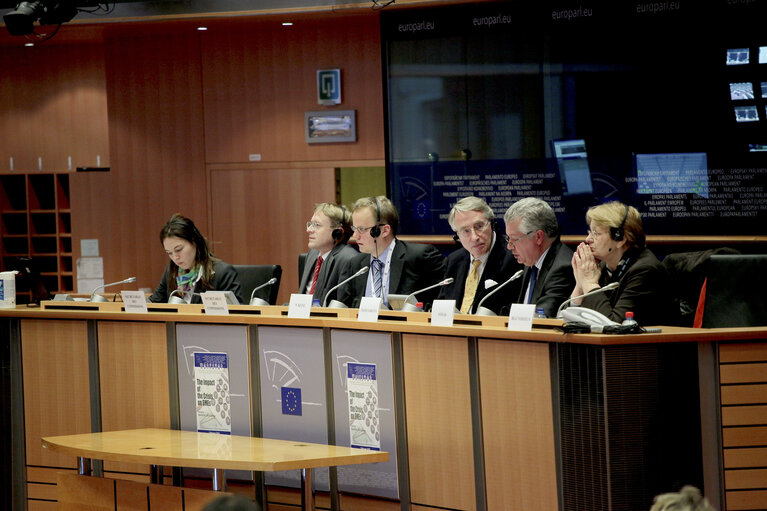 Foto 7: CRIS Committee: Workshop on the Impact of the Crisis on SMEs.