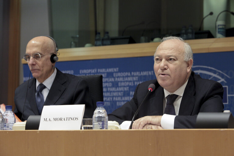 Fotografi 3: AFET committee: exchange of views with the Spanish Minister for foreign affairs and cooperation.