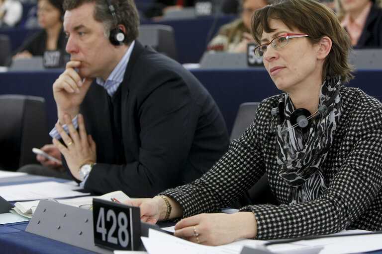 Fotografie 1: Sari ESSAYAH  in plenary session in Strasbourg.