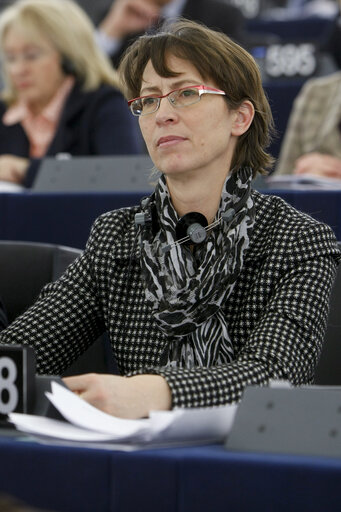 Fotografie 4: Sari ESSAYAH  in plenary session in Strasbourg.