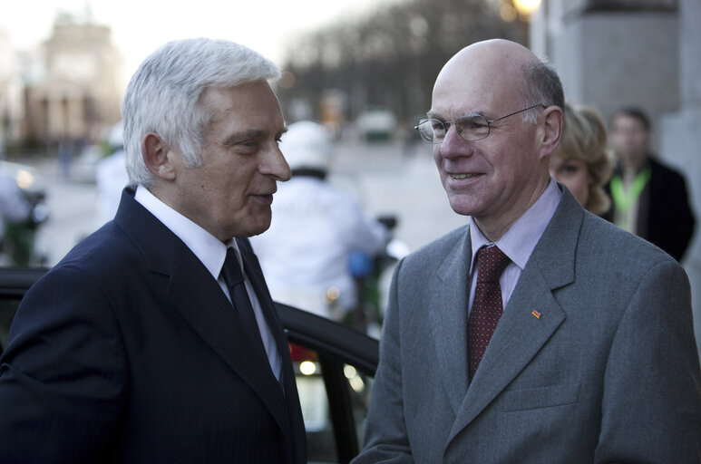 Nuotrauka 18: President of the European Parliament Jerzy Buzek meets Norbert Lammert, Speaker of the Bundestag in Berlin