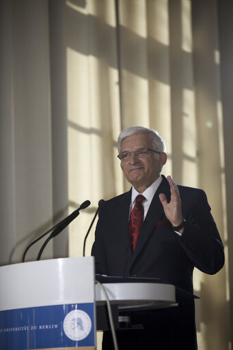 Nuotrauka 27: President of the European Parliament Jerzy Buzek visits Humboldt University, Berlin