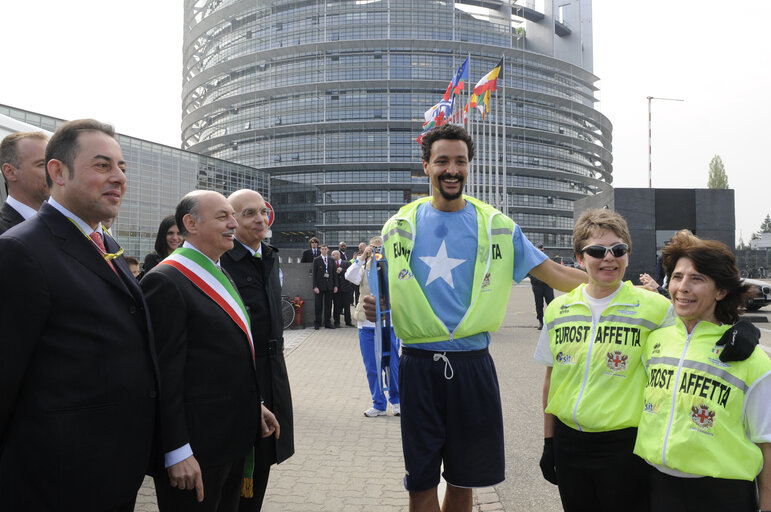 The arrival of athletes of Stella Bianca - Una speranza per la Somalia - Alessandria/Strasburgo 16-20 aprile 2010