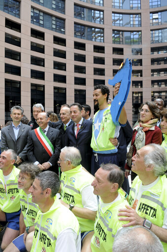 Foto 28: The arrival of athletes of Stella Bianca - Una speranza per la Somalia - Alessandria/Strasburgo 16-20 aprile 2010