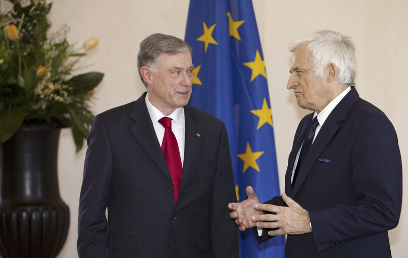 Nuotrauka 16: President of the European Parliament Jerzy Buzek meets German President Horst Koehler at Bellevue Castle in Berlin