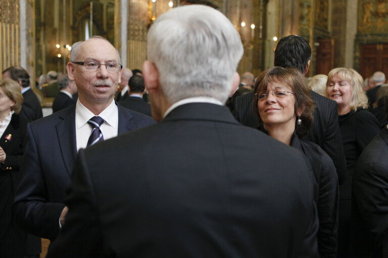 Fotografie 9: Jerzy Buzek, EP President, EP Vice-Presidents, MEPs and EP officials attend a New Year reception at the Belgian Royal Palace in Brussels