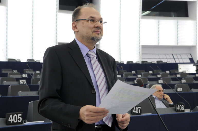 Fotografija 15: Joint debate - EC-Serbia Stabilisation and Association Agreement - Report by Jelko KACIN (ALDE, SI) - Council and Commission statements