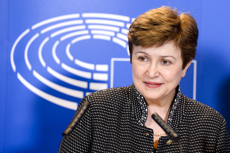 Снимка 12: EP-EC Press point on Budget 2017 by the Vice-President of the EC in charge of Budget and Human Resources