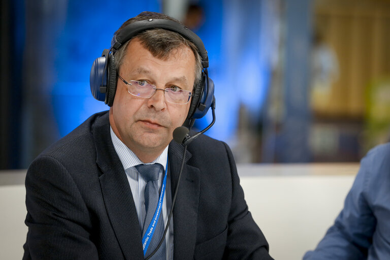 Foto 5: EURANET Plus debate - Citizens Corner